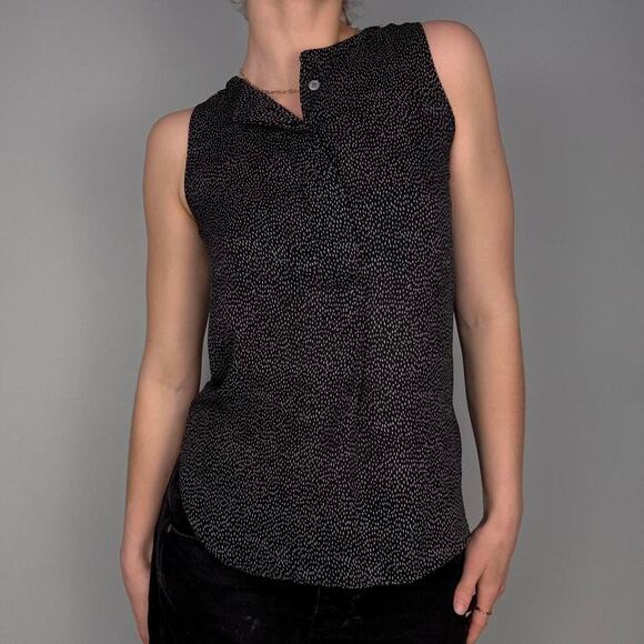 Loft Black tan dotted patterned sleeveless blouse Henley button up - size XXSP - Picture 5 of 8